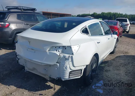 2019 Tesla Model 3 Long Range/Mid Range/Standard Range/Standard Range Plus z USA, uszkodzony, nr VIN 5YJ3E1EA5KF412117